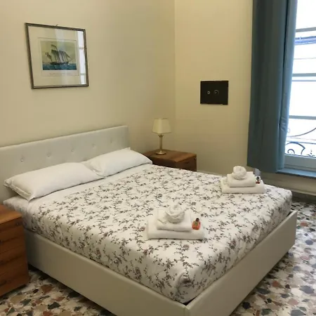 Nunziata * Génova