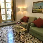 Nunziata Διαμέρισμα *